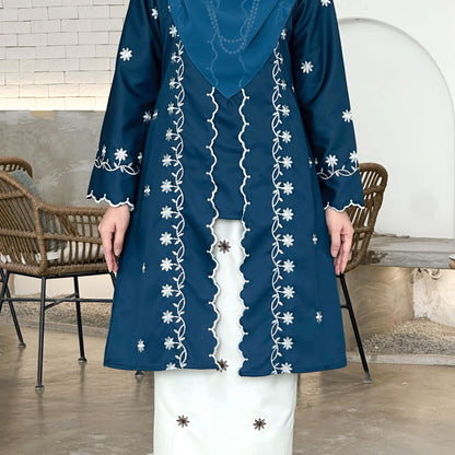 Naema Kurung