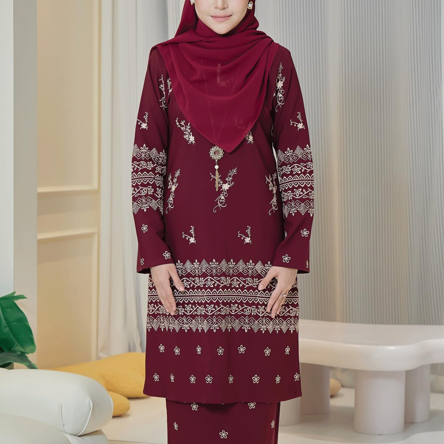 Thaleesa Kurung