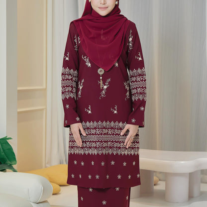Thaleesa Kurung