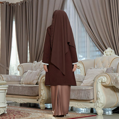 Alaira Kurung
