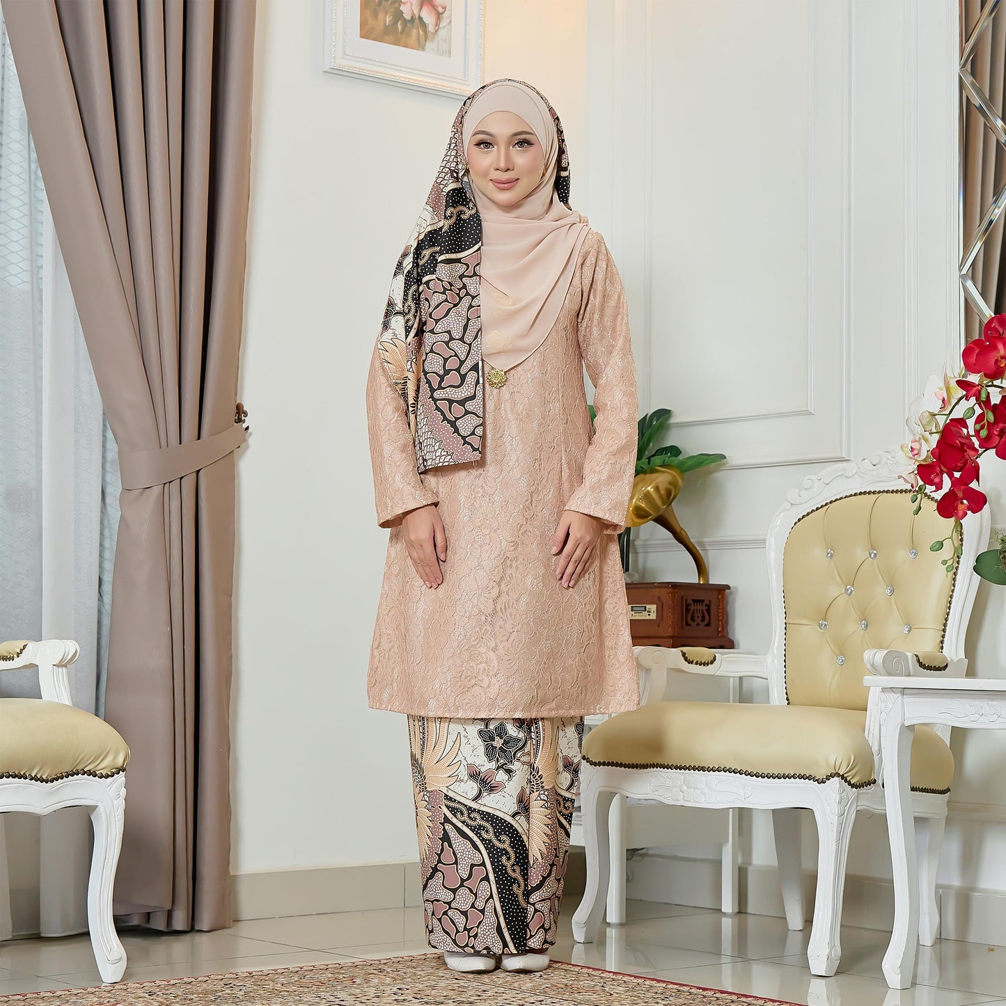 Karina Kurung