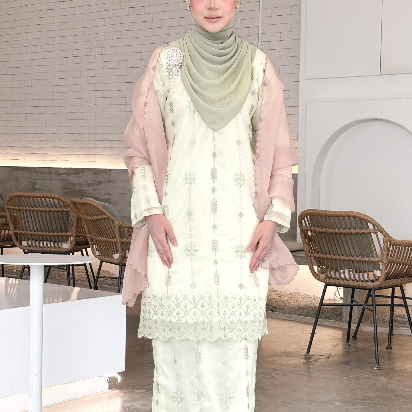 Juliya Kurung