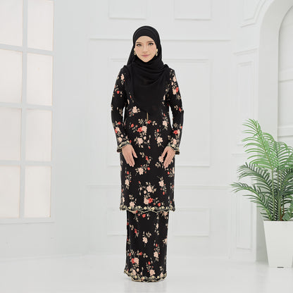 Younna Kurung