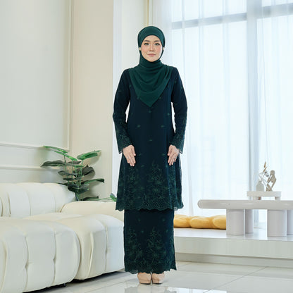 Leeya Kurung