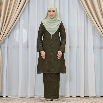 Adeera Kurung