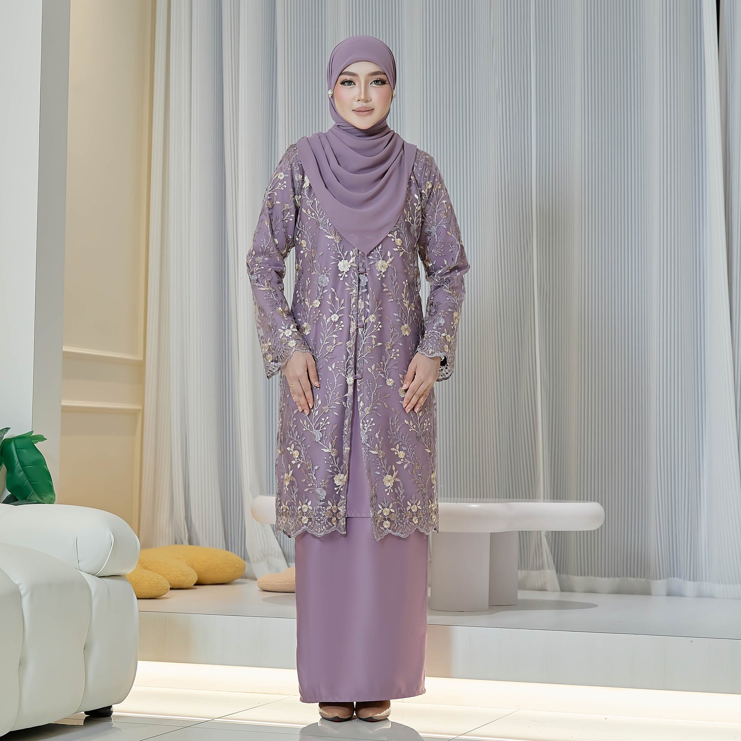 Lorevia Kurung