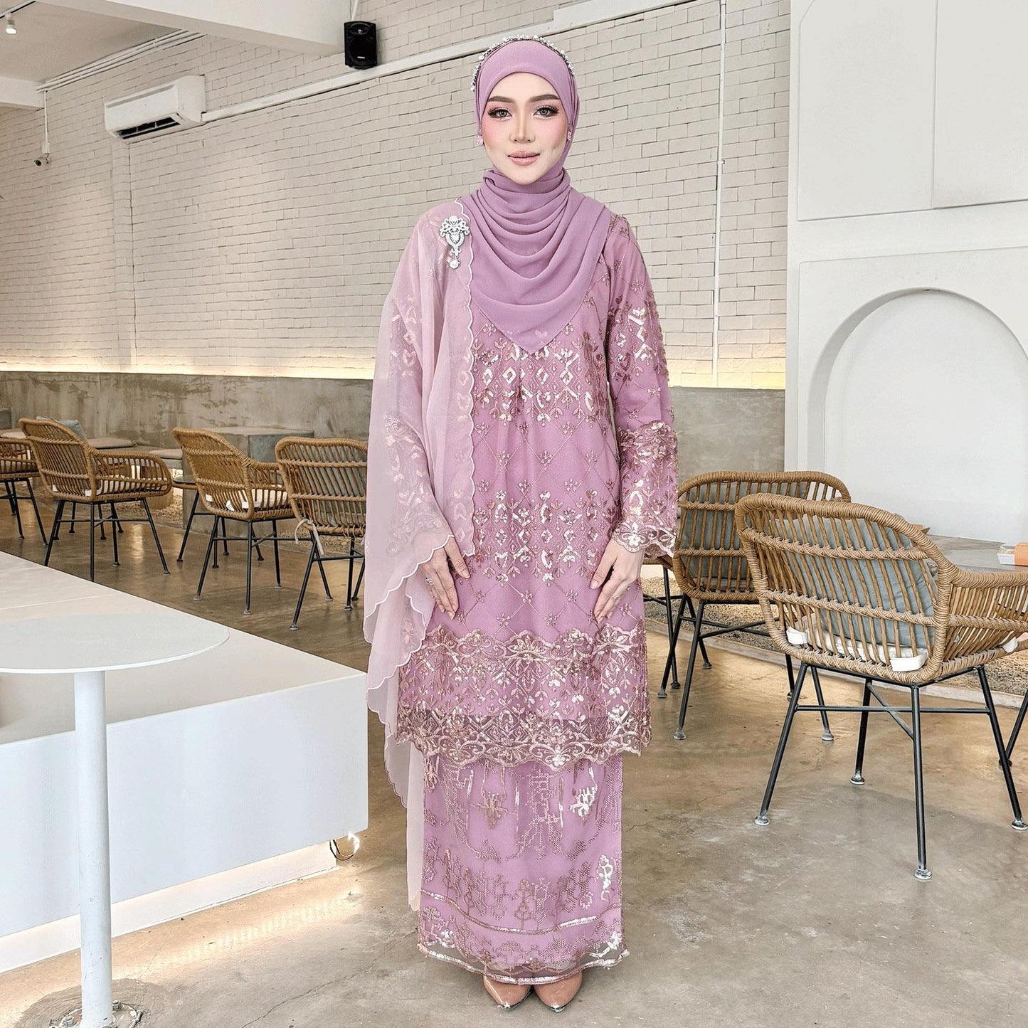 Estila Kurung