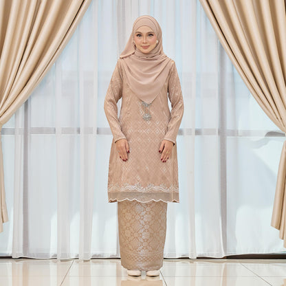 Qaleesa Kurung