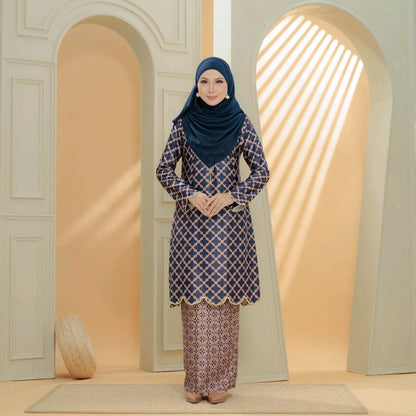 Estilla Kurung