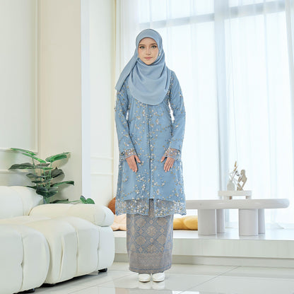 Lovelle Kurung