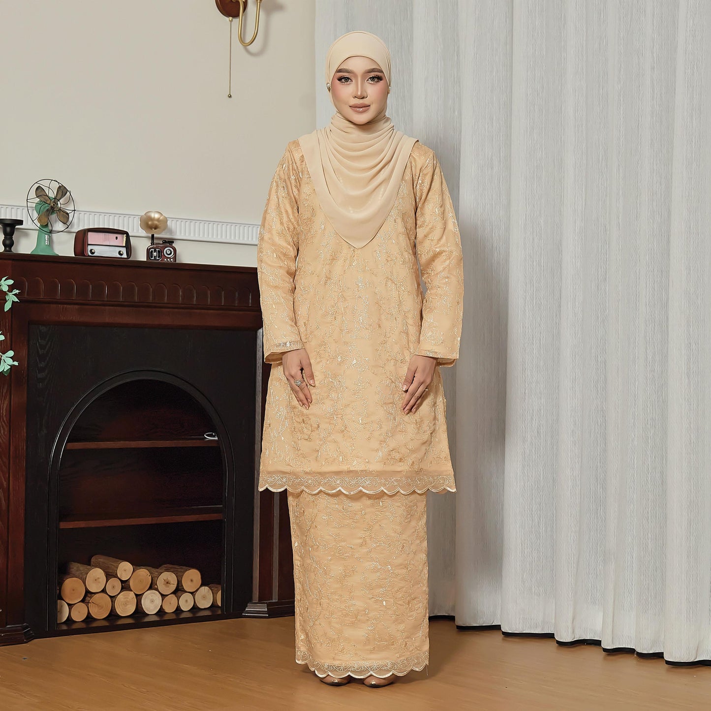 Aera Kurung