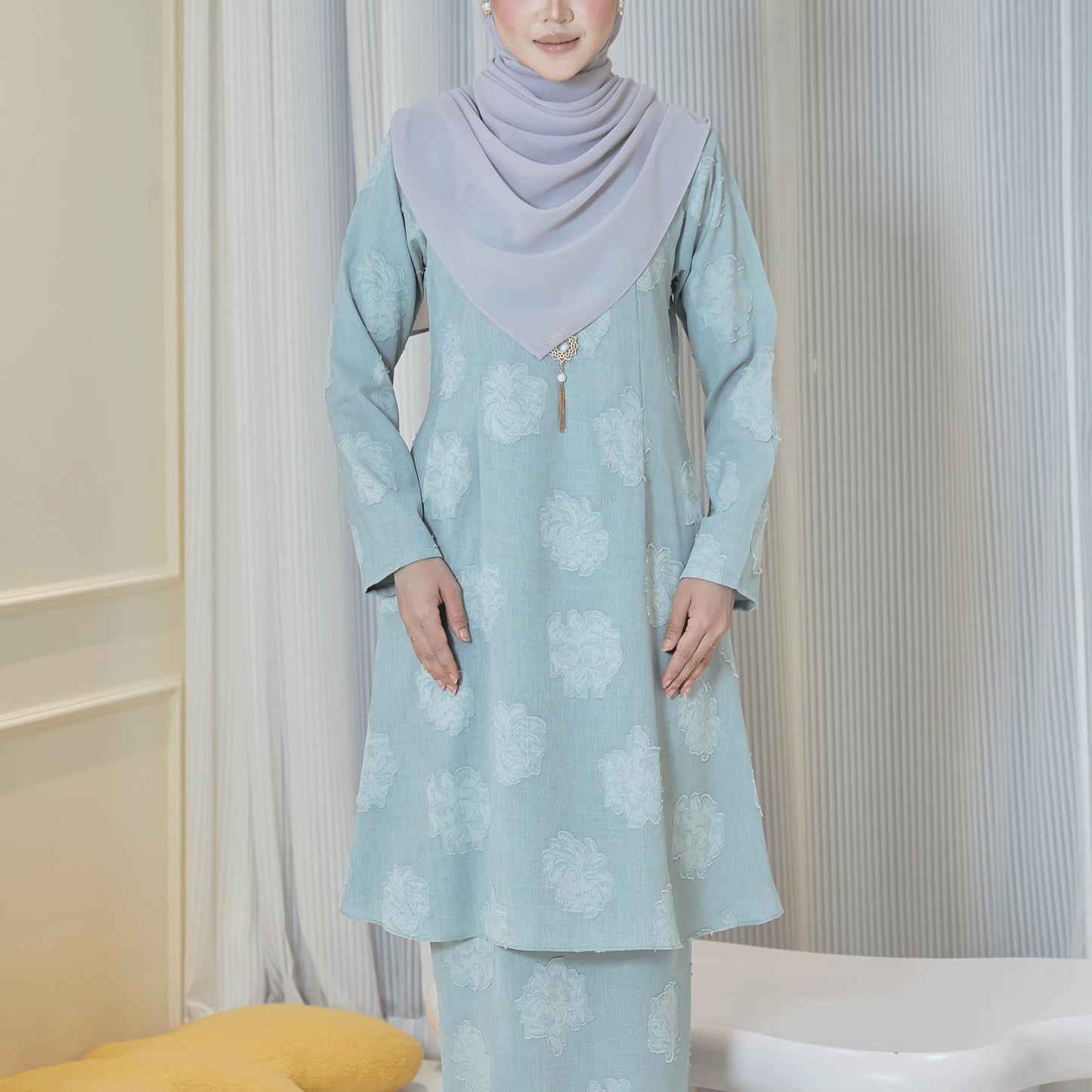 Livonna Kurung