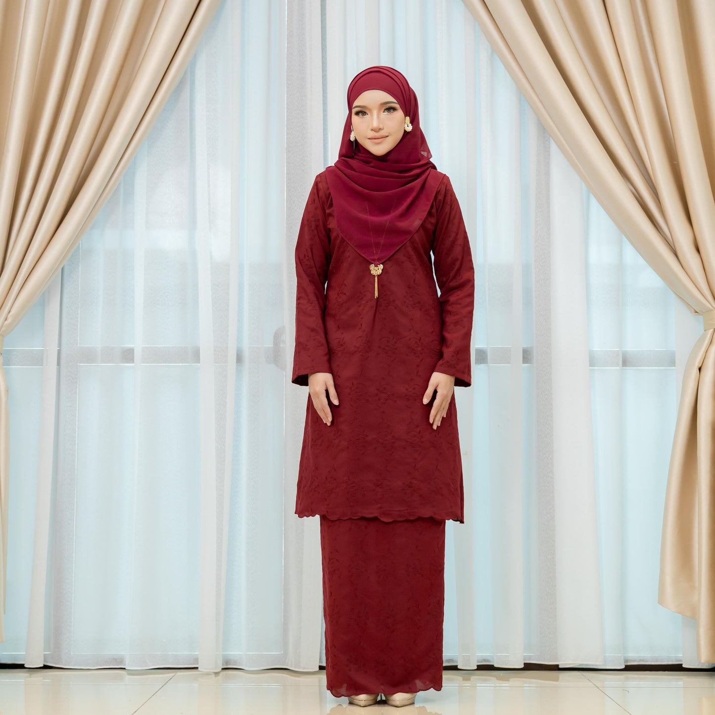 Deluna Kurung