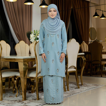 Saera Kurung