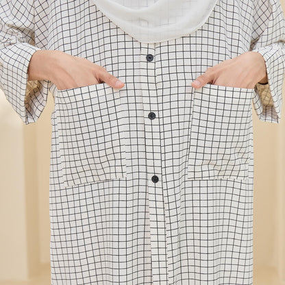 Deena Suit