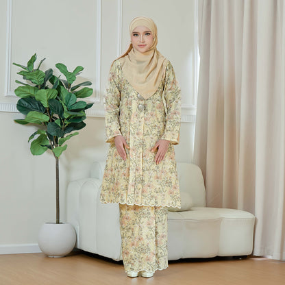 Leyara Kebaya