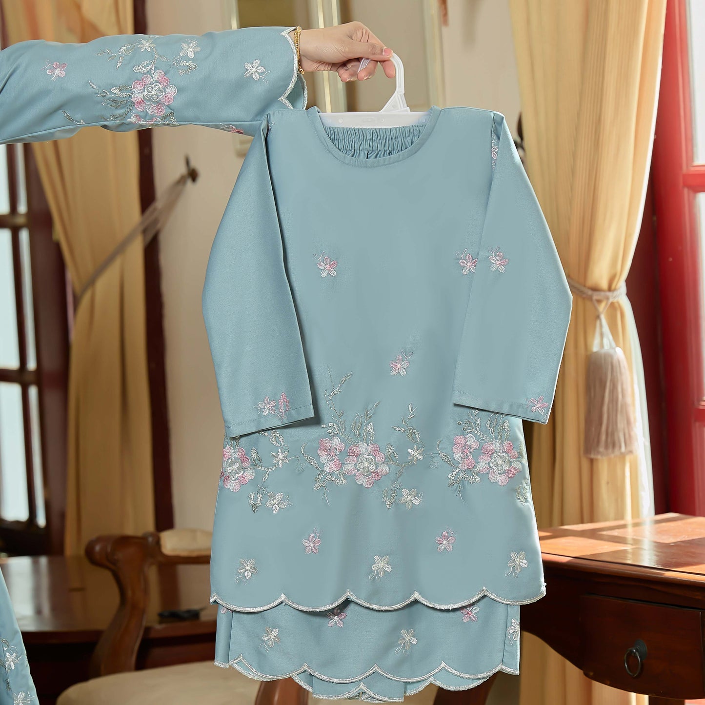 Darina Kids Kurung