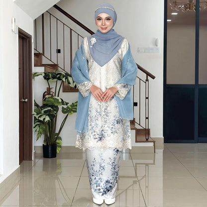 Umaira Kurung