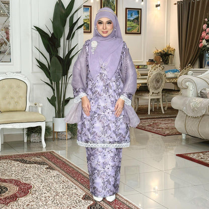 Sonya Kurung