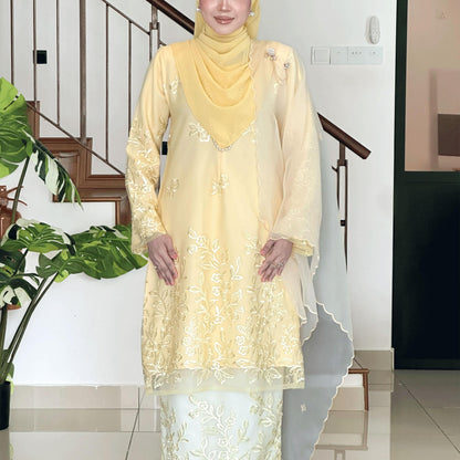 Dyana Kurung