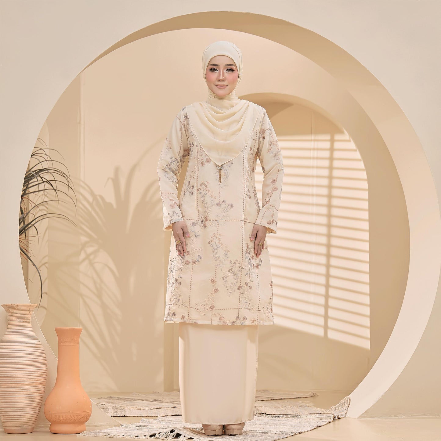 Bianca Kurung