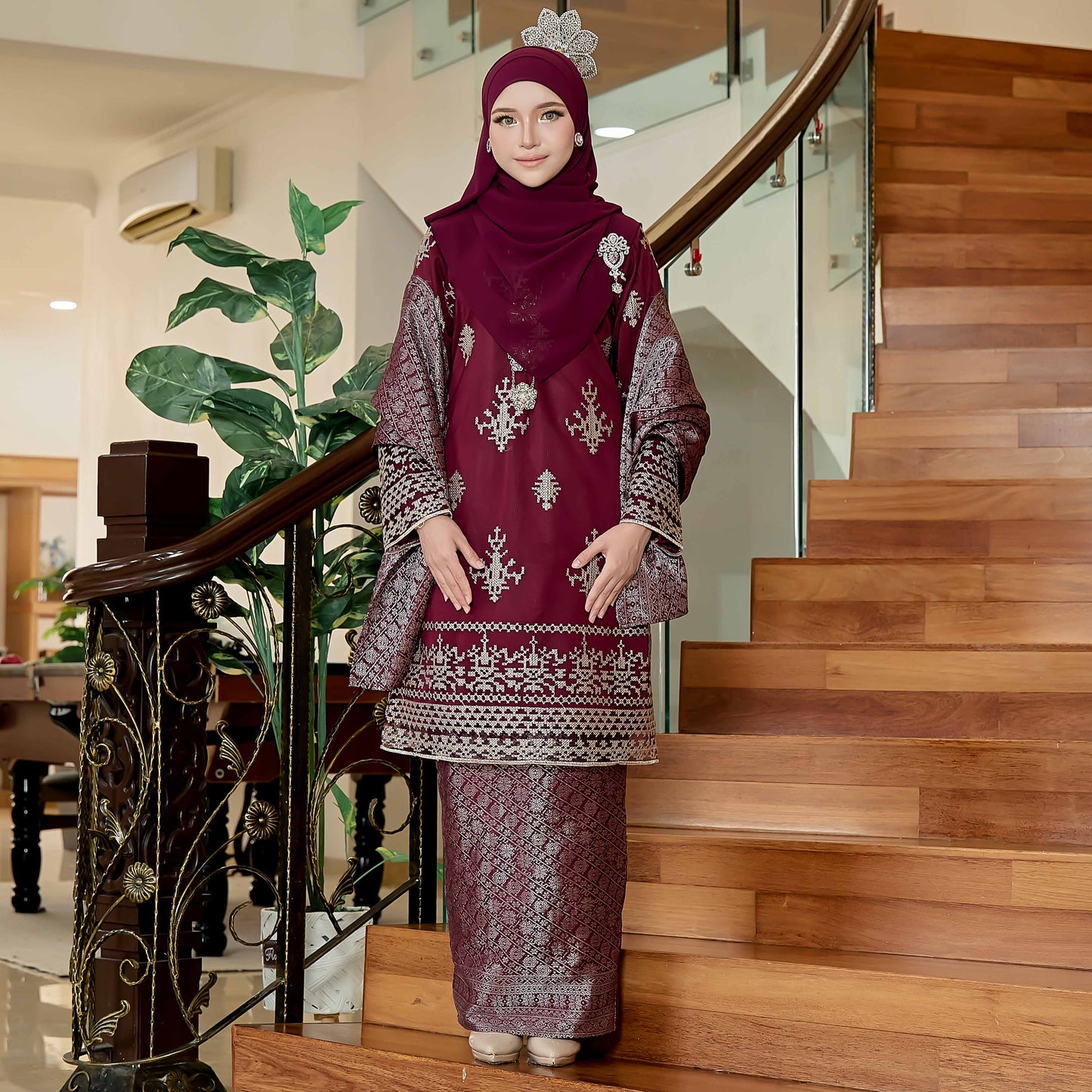 Seri Kejora Kurung