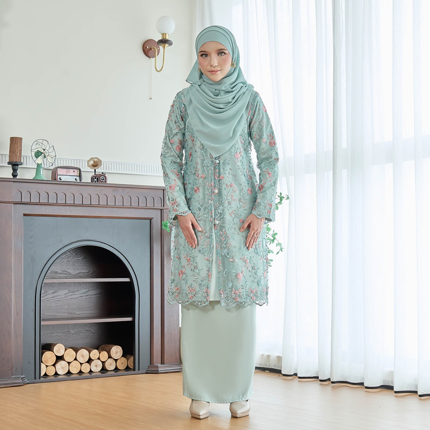 Florelle Kurung