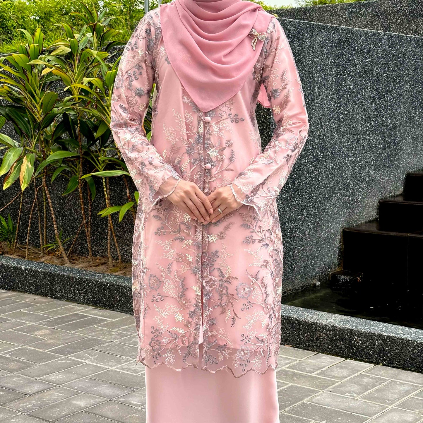 Salmy Kurung