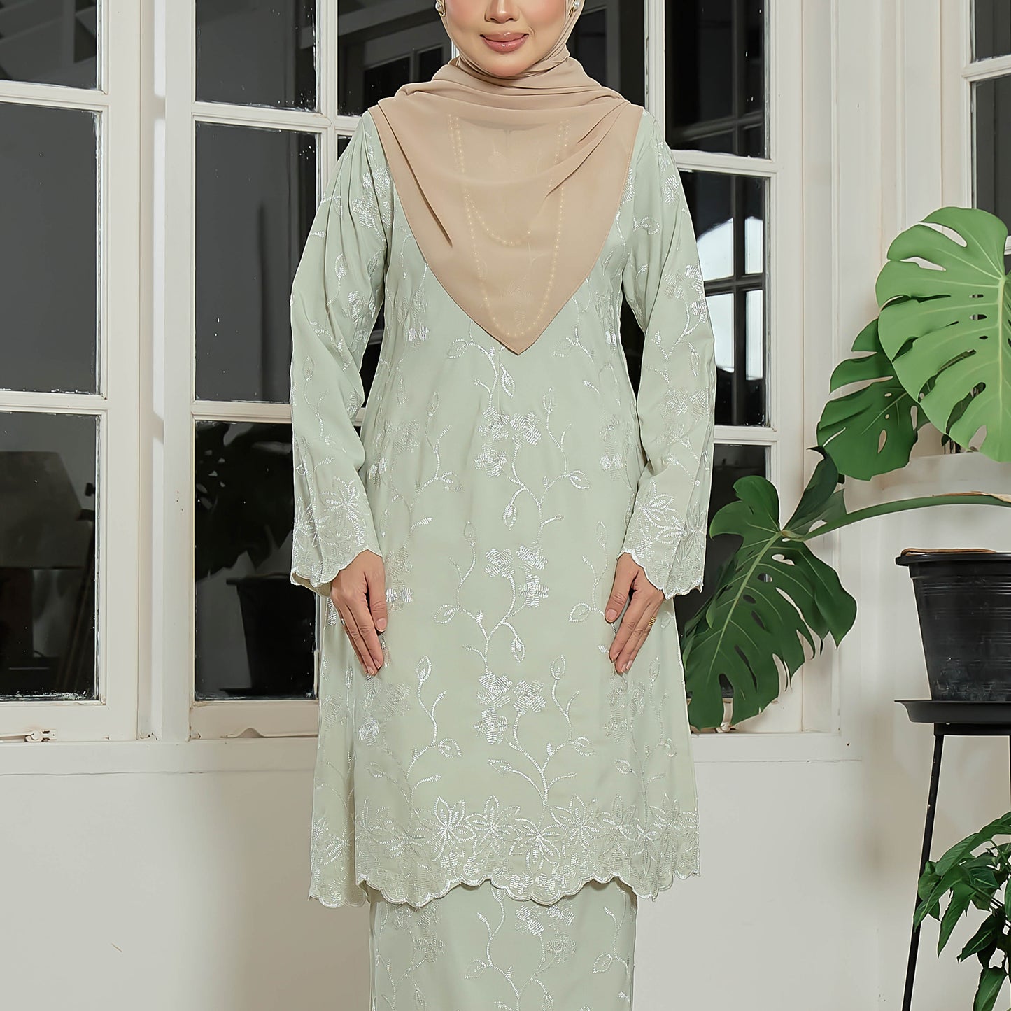 Elviera Kurung