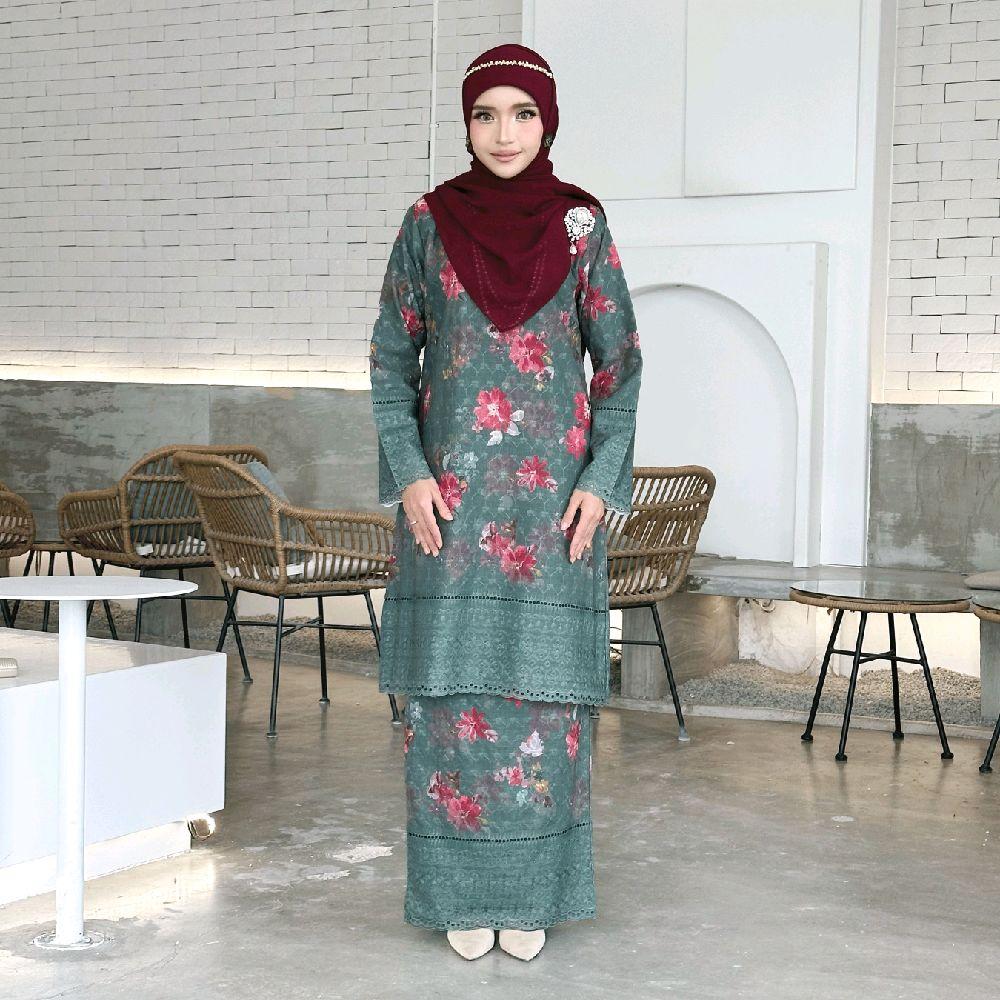 Hazwina Kurung