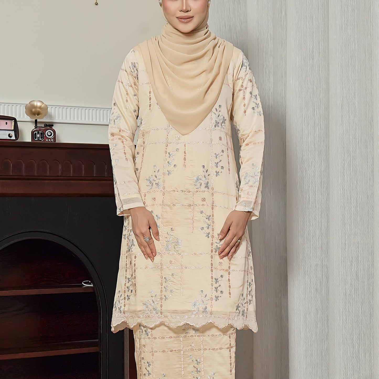 Velora Kurung