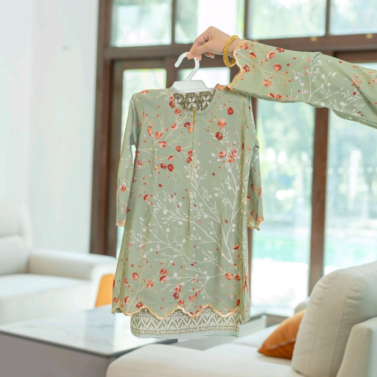 Sonia Kids Kurung