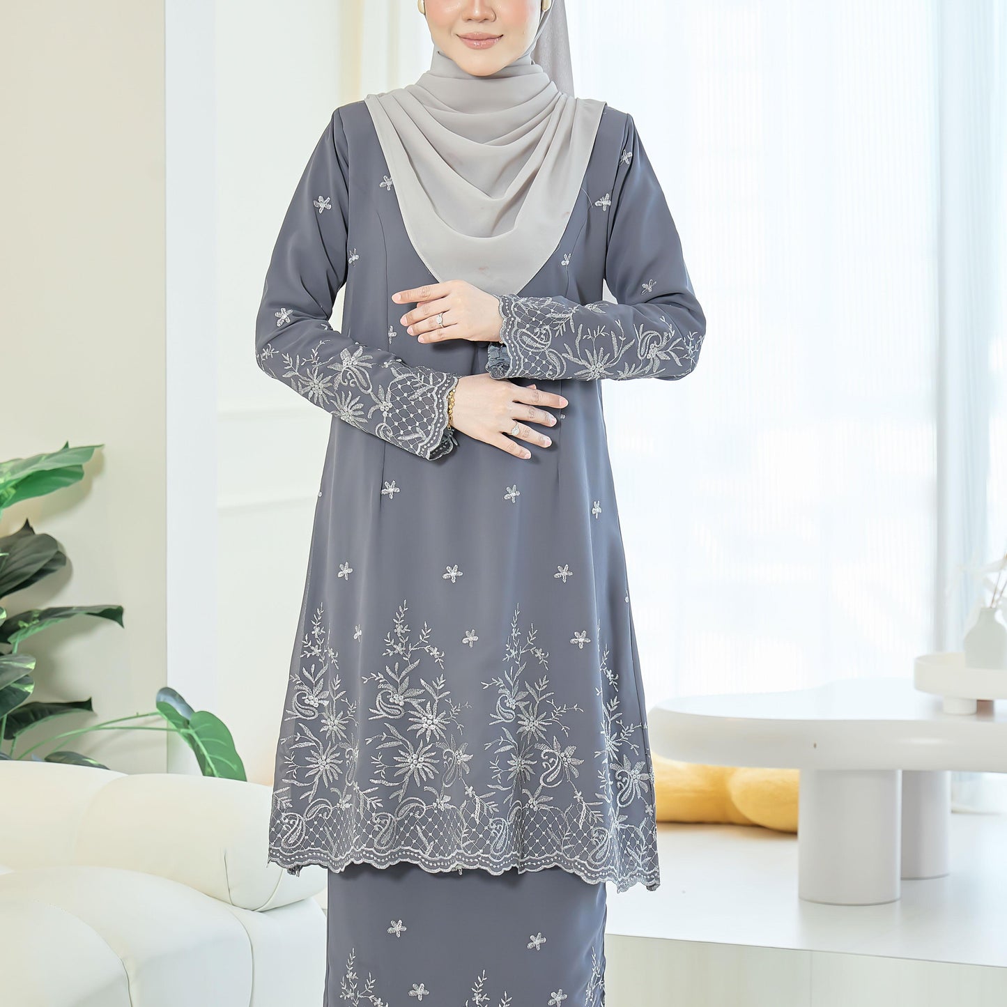 Leeya Kurung