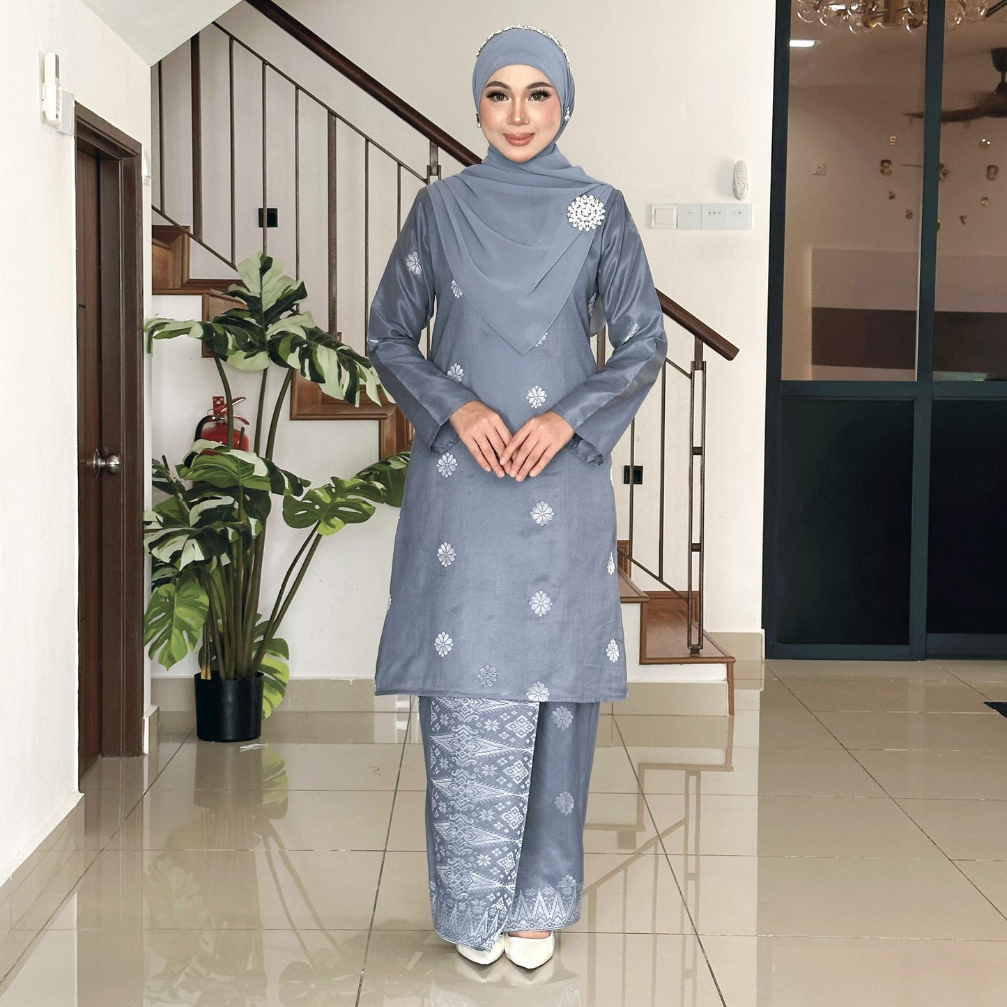 Melati Kurung