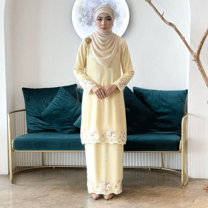Ailisa Kurung