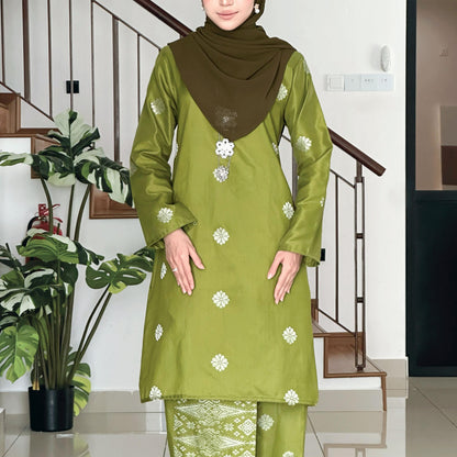 Melati Kurung