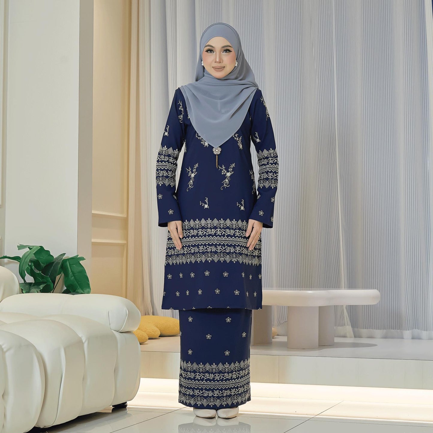 Thaleesa Kurung