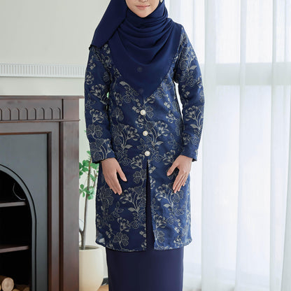Felline Kurung