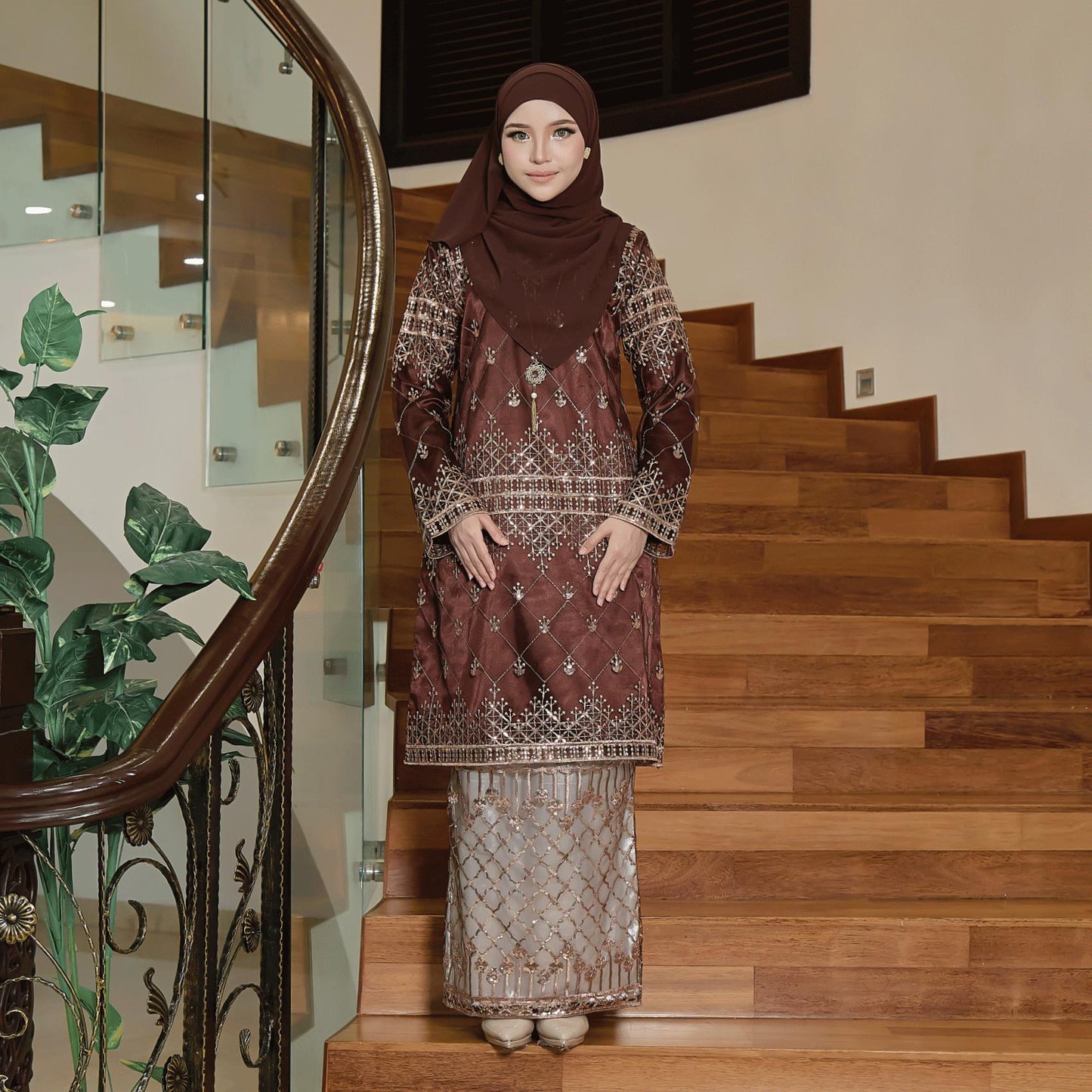 Laela Kurung