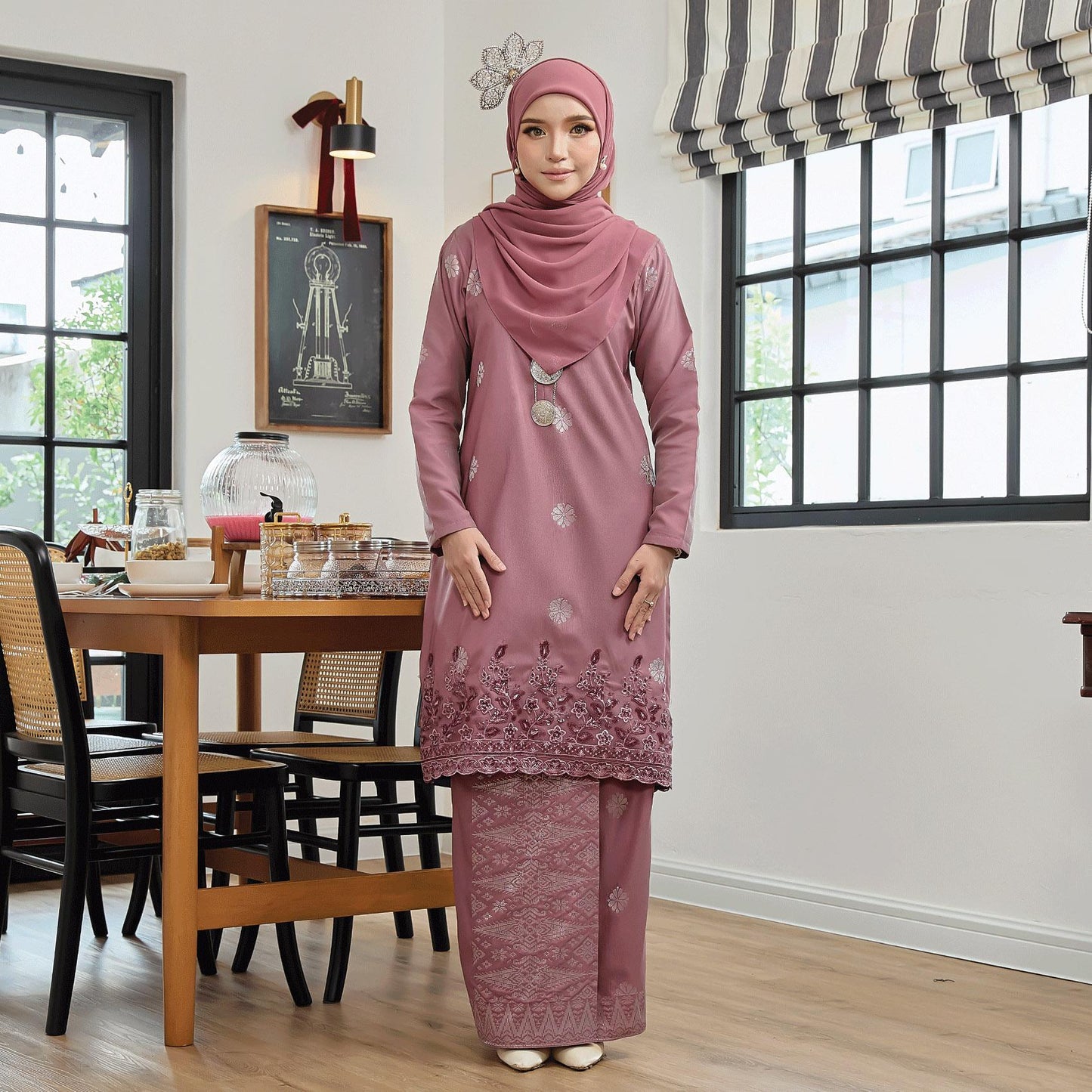 Che Aminah Kurung