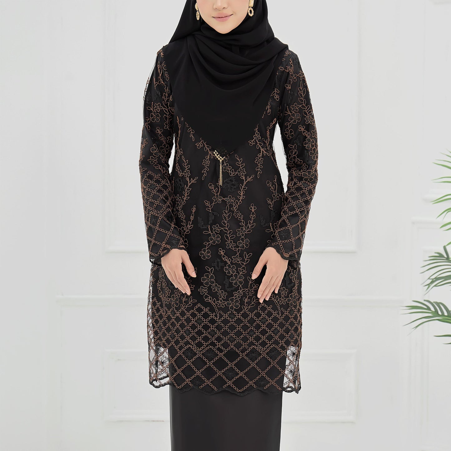 Roseina Kurung