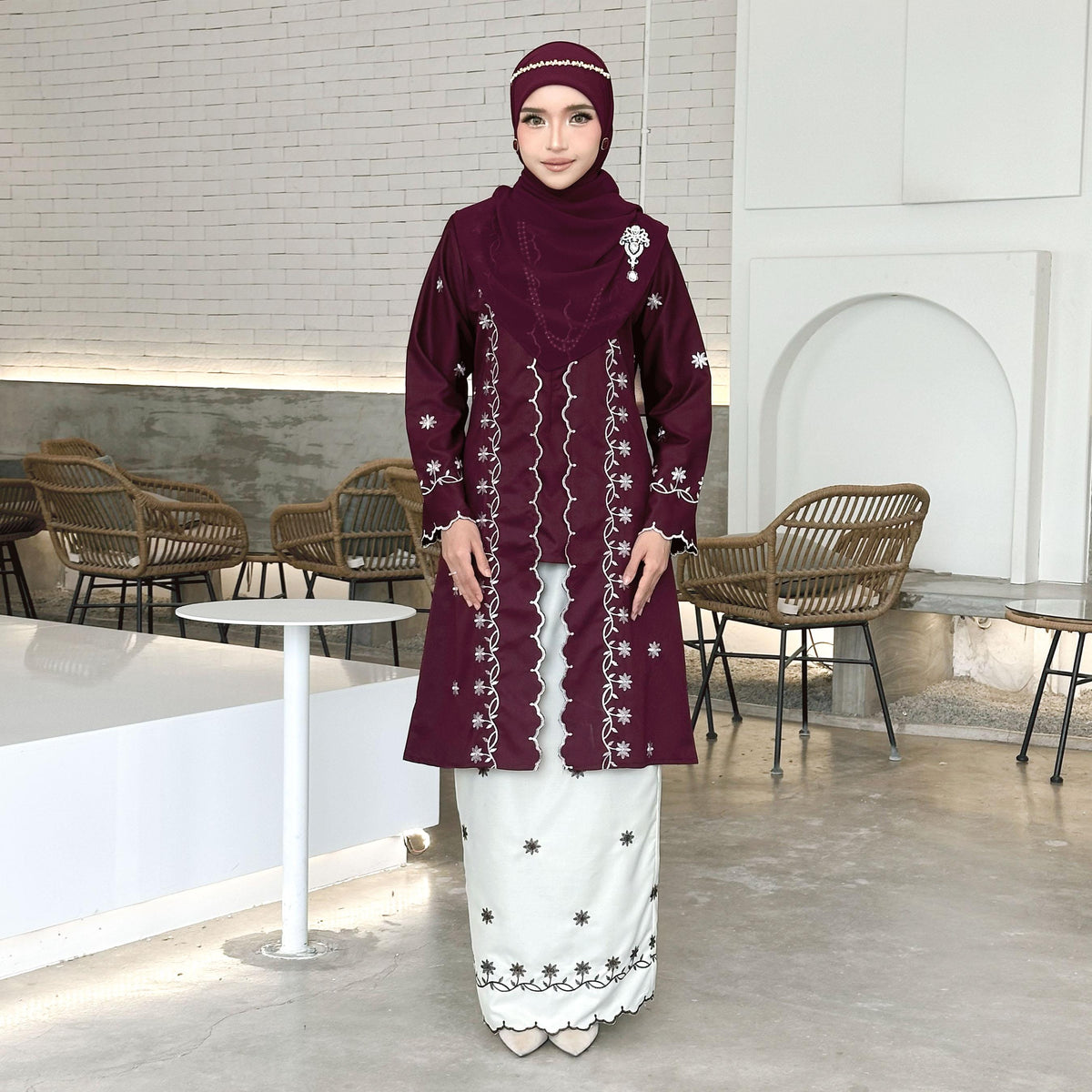 Naema Kurung