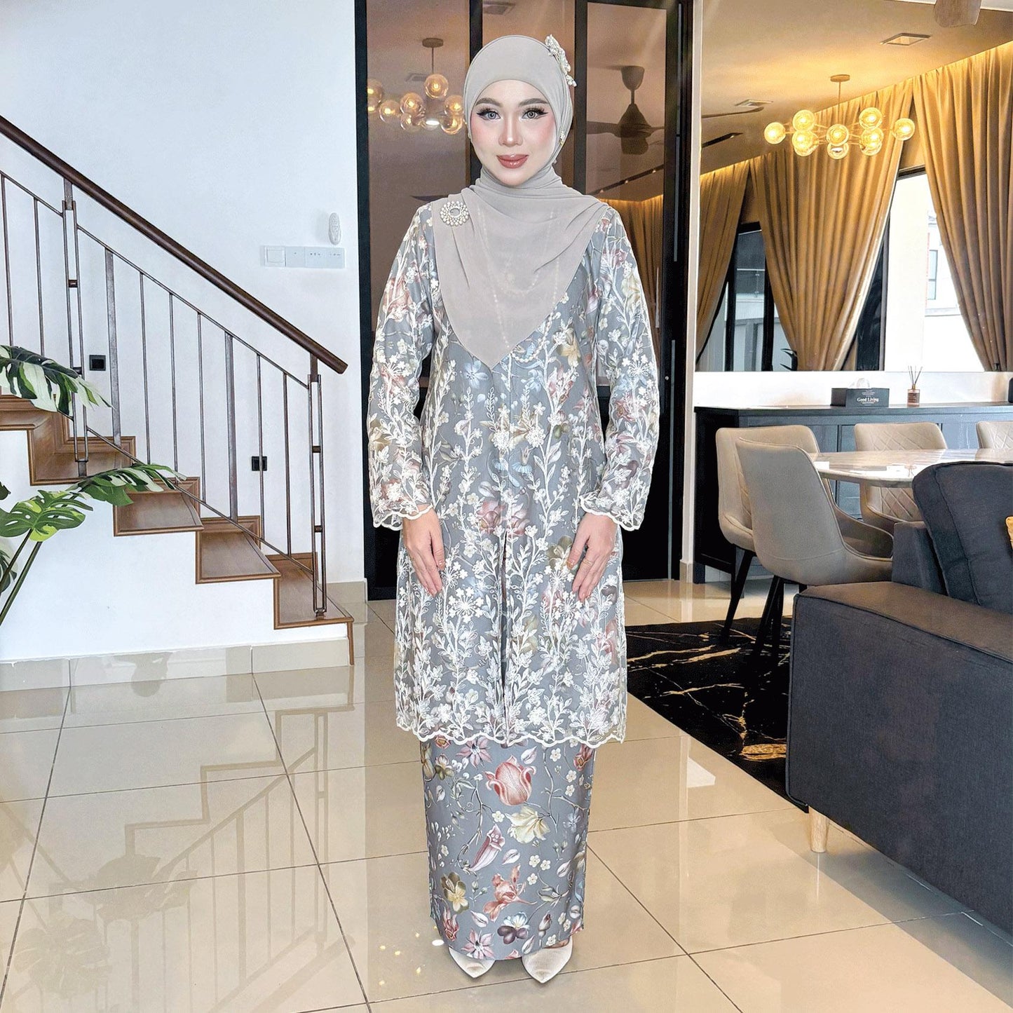 Catrine Kurung