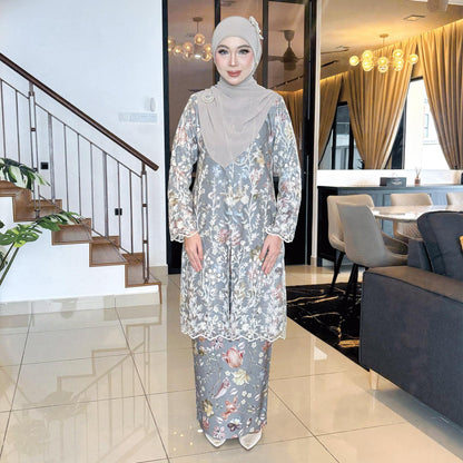 Catrine Kurung