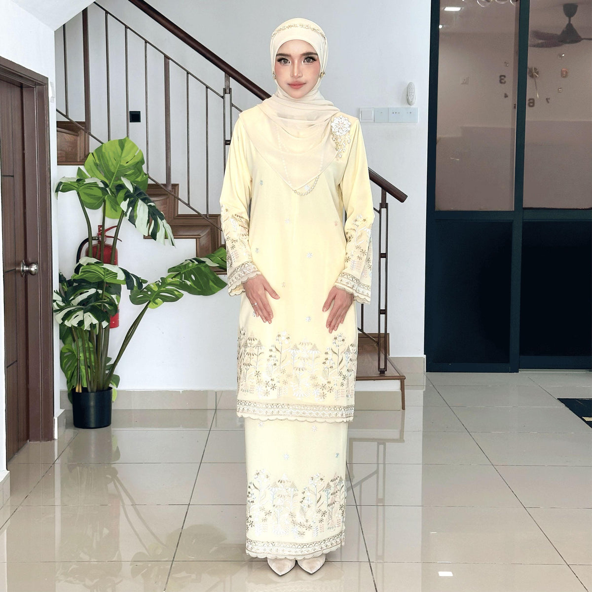 Hasmira Kurung