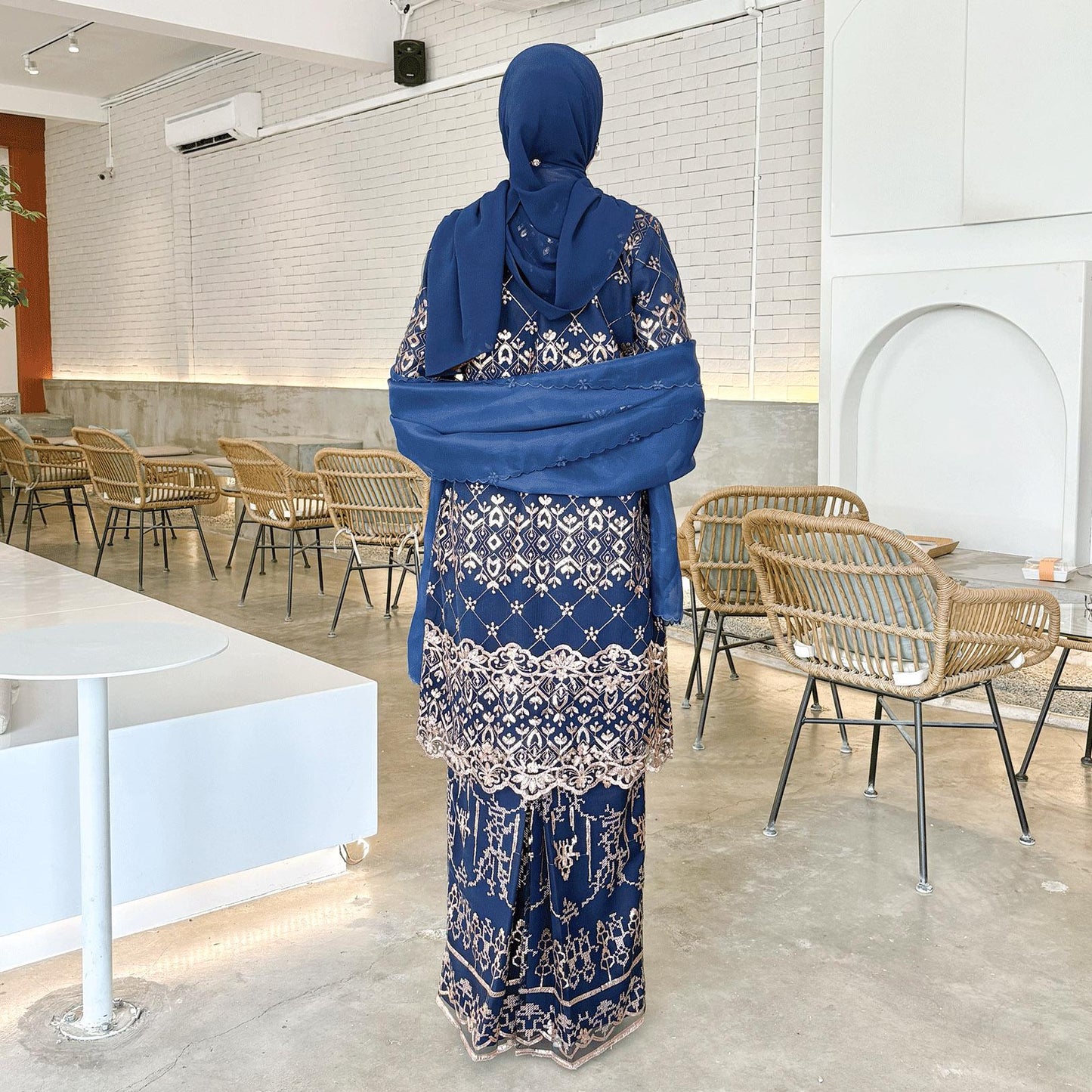 Estila Kurung