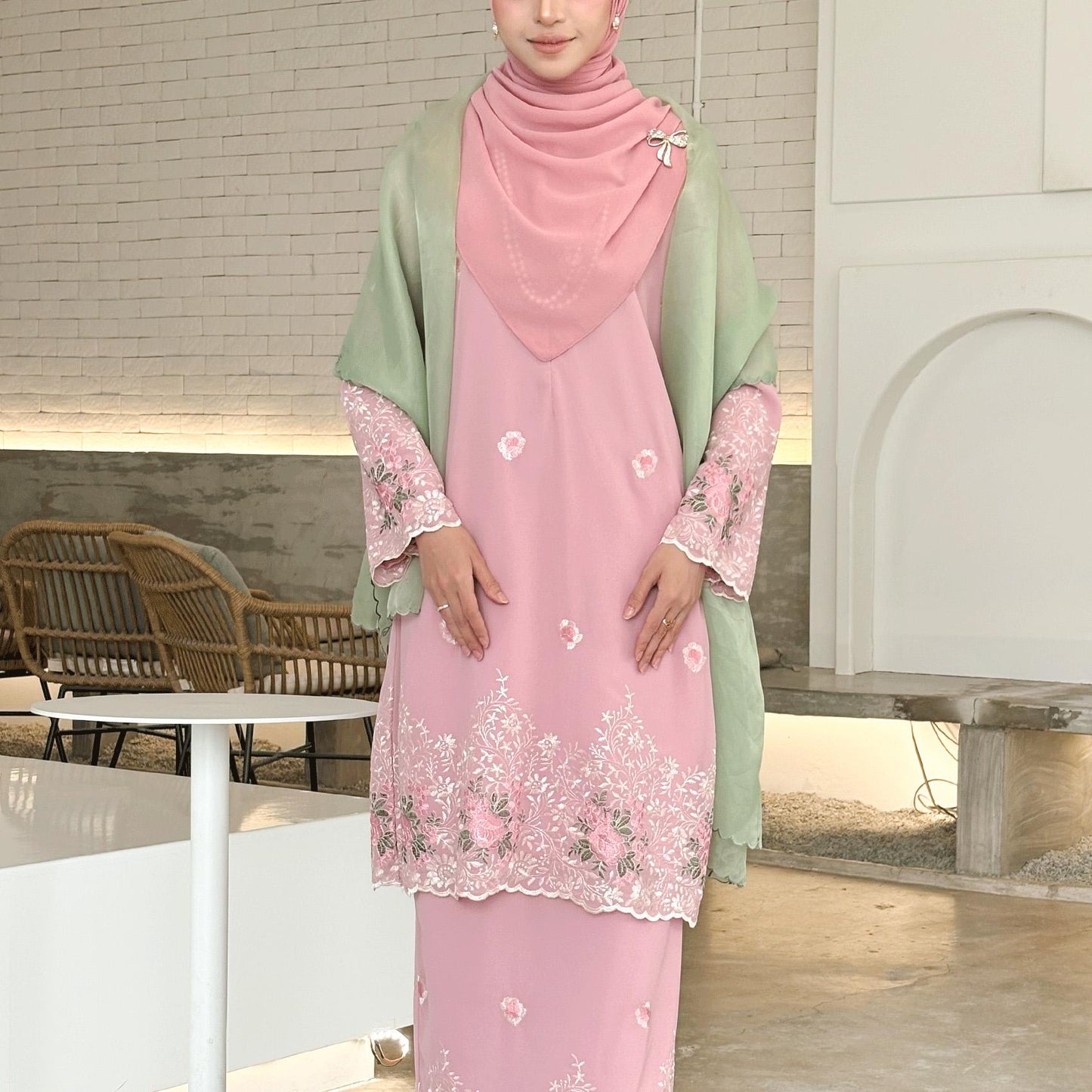 Nabella Kurung