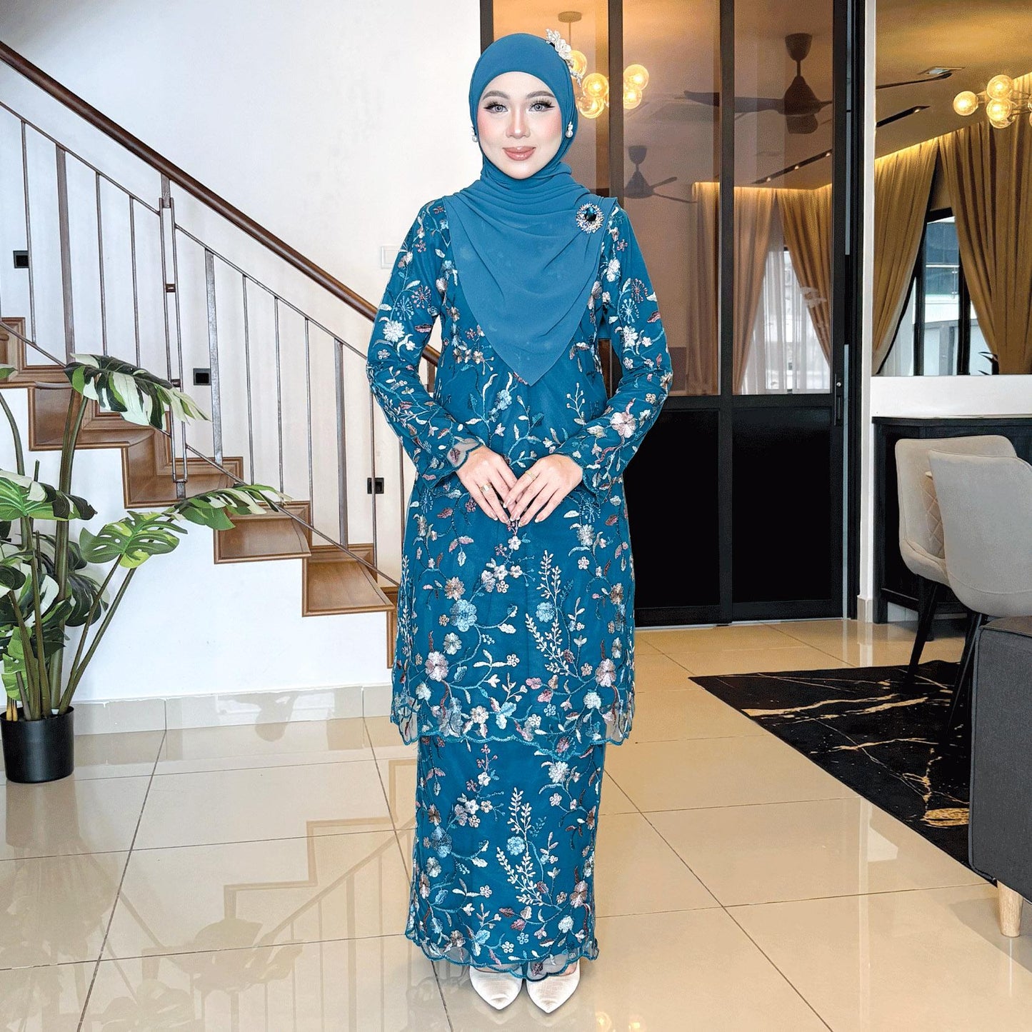 Roserra Kurung