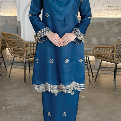 Tessa Kurung