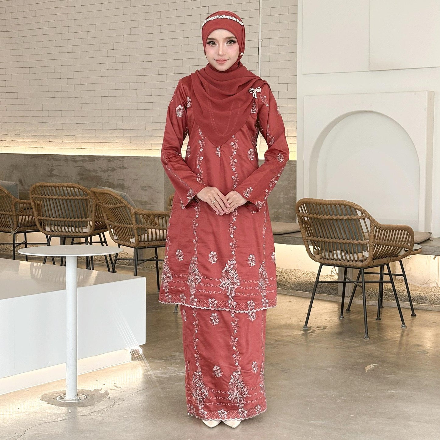 Sandra Kurung
